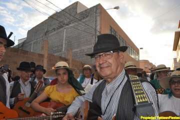 Romería en El Goro (Foto 1-54); en Marpequeña (Foto 55-61); en Las Huesas (Foto 62-80) y en Hoya Aguedita (Foto 81-83). Reportaje gráfico de Teldeenfiestas.