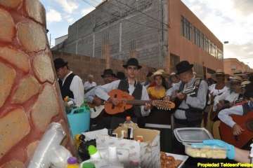Romería en El Goro (Foto 1-54); en Marpequeña (Foto 55-61); en Las Huesas (Foto 62-80) y en Hoya Aguedita (Foto 81-83). Reportaje gráfico de Teldeenfiestas.
