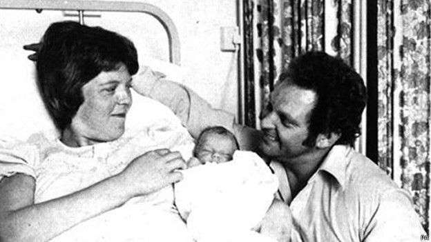 Bebé probeta (Foto Multimedia)