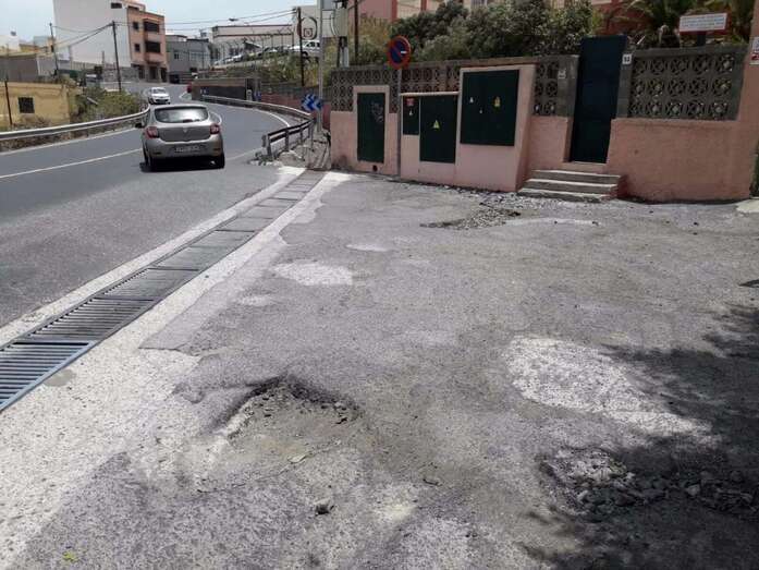 La situación del acceso es preocupante y demanda una intervención urgente (Foto TA)