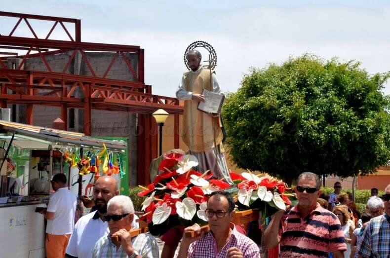 Momento de la procesión de este mediodía en La Majadilla (Foto Francisco Javier Santana)