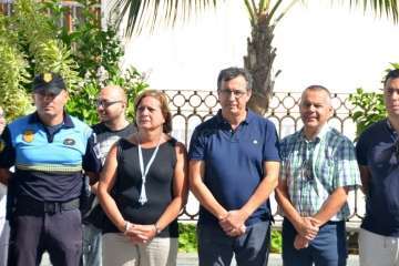 Cinco minuto de silencio en la plaza de San Juan (Foto Francisco Javier Santana)