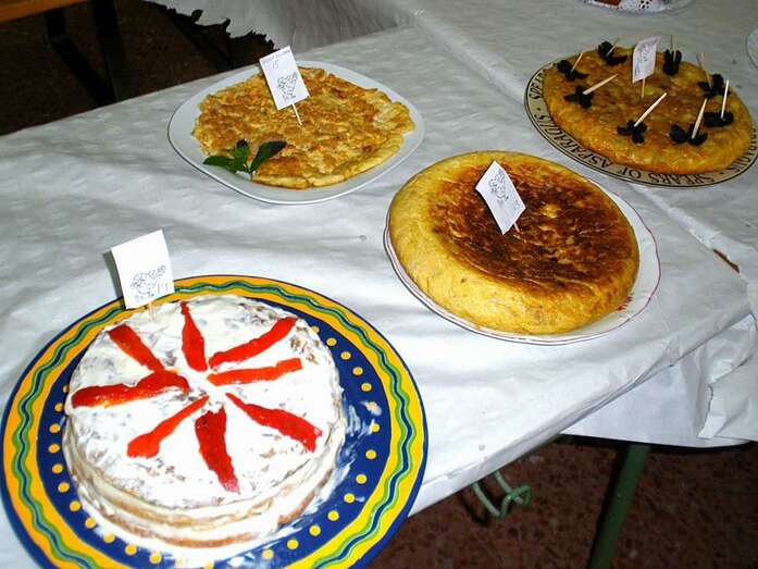 Ayer martes tuvo un concurso de tortillas y postres (Foto TA)