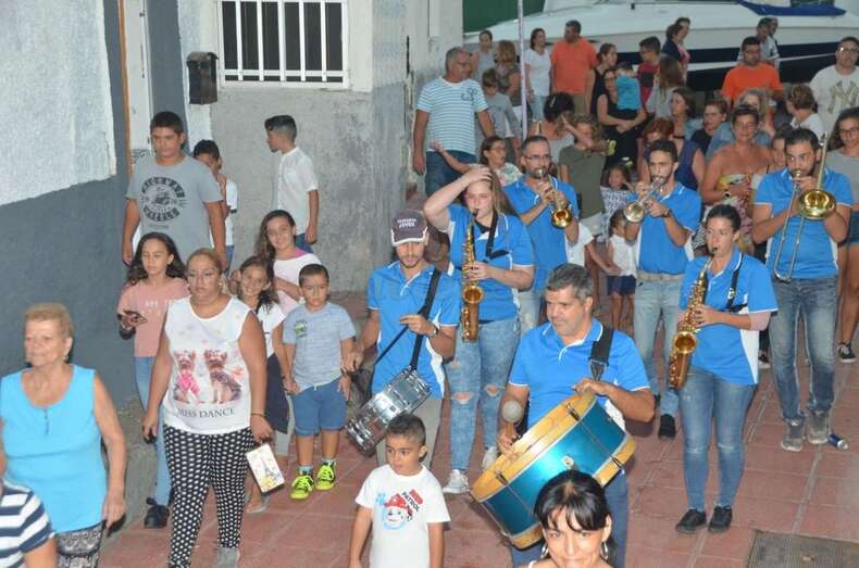 El arranque de las fiestas de la playa de Ojos de Garza de este año no tuvo papagüevos (Foto Francisco Javier Santana)