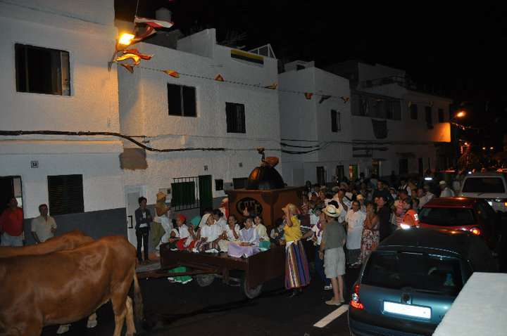 Archivo. Romería en la playa de Ojos de Garza (Foto TA)