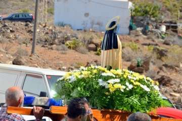 Misa y procesión en honor de Santa Teresita del Niño Jesús en Cuatro Puertas (Foto Francisco Javier Santana)