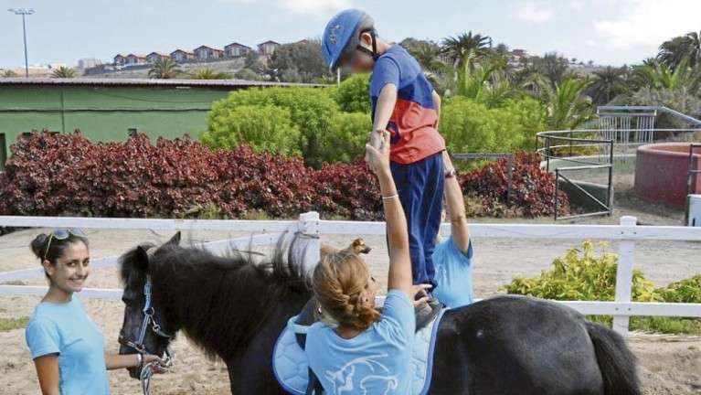 Foto de archivo de uno de los ejercicios que hacen con los alumnos (Foto Aftec)