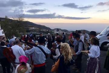Romería ofrenda en Cazadores 2017 (Foto TA)