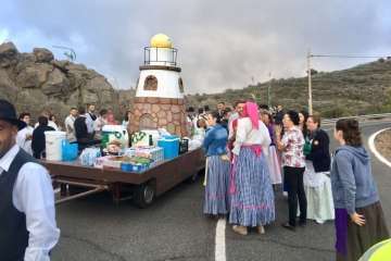 Romería ofrenda en Cazadores 2017 (Foto TA)