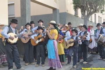 Caserones Altos ofrenda a la Virgen del Pilar (Foto Teldeenfiestas)
