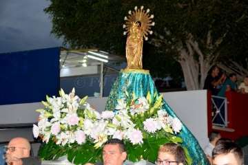 Misa y procesión en Caserones Altos para despedir sus fiestas (Foto Francisco Javier Santana)
