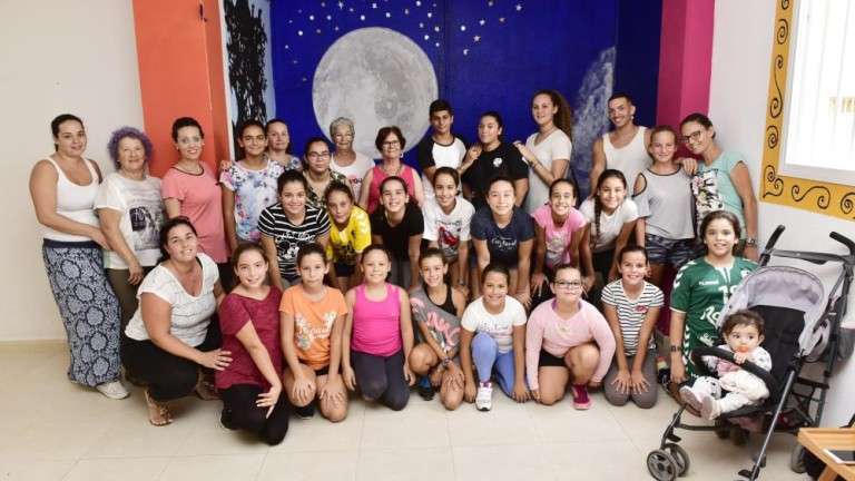 Foto de familia de los integrantes de Los Diamantes (Foto Arcadio Suárez/C7)