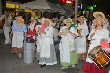 Los Llanos sucumbe al encanto de Los Finaos (Foto Francisco Javier Santana)