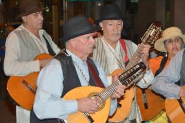 Los Llanos sucumbe al encanto de Los Finaos (Foto Francisco Javier Santana)