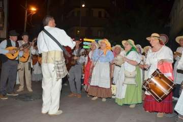 Los Llanos sucumbe al encanto de Los Finaos (Foto Francisco Javier Santana)