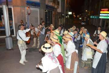 Los Llanos sucumbe al encanto de Los Finaos (Foto Francisco Javier Santana)