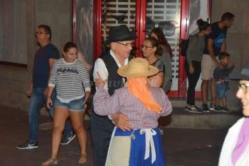 Los Llanos sucumbe al encanto de Los Finaos (Foto Francisco Javier Santana)