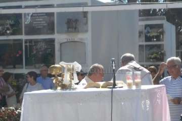 Los cementerios de San Juan y San Gregorio este miércoles, festividad de Todos los Santos (Foto Antonio Alí y Francisco Javier Santana)