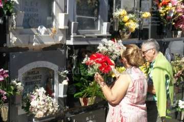 Los cementerios de San Juan y San Gregorio este miércoles, festividad de Todos los Santos (Foto Antonio Alí y Francisco Javier Santana)