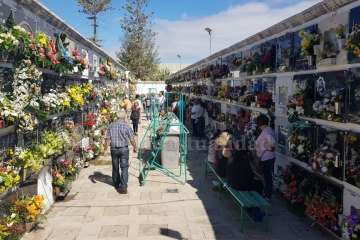 Los cementerios de San Juan y San Gregorio este miércoles, festividad de Todos los Santos (Foto Antonio Alí y Francisco Javier Santana)