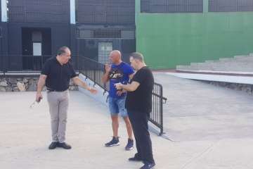 El auditorio del parque de San Juan se prepara para recibir a El Caballero de la Salsa (Foto TA)