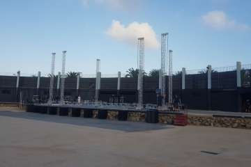 El auditorio del parque de San Juan se prepara para recibir a El Caballero de la Salsa (Foto TA)