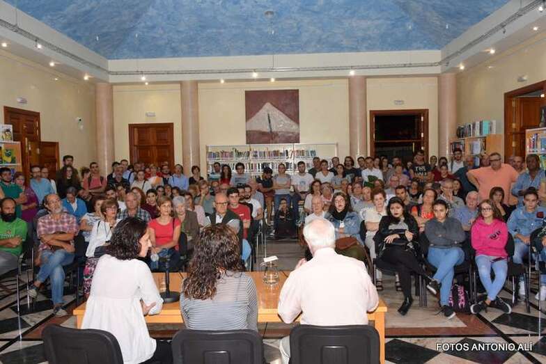 La conferencia despertó un gran interés (Foto Antonio Alí)