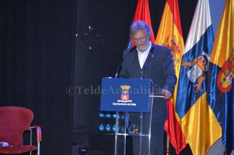 Jorge Hernández durante su discurso el pasado 7 de noviembre en el acto de entrega de Honores y Distinciones (Foto TA)