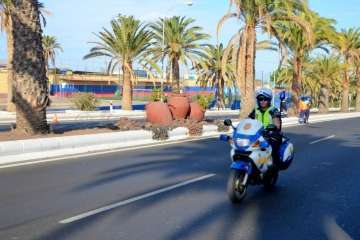 Las carreras de caballos toman la Avenida del Cabildo (TA y Francisco Javier Santana)