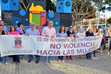 Telde enmudece ante la violencia de género (Foto Francisco Javier Santana)