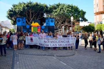 Telde enmudece ante la violencia de género (Foto Francisco Javier Santana)