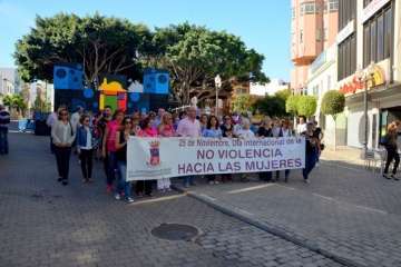 Telde enmudece ante la violencia de género (Foto Francisco Javier Santana)