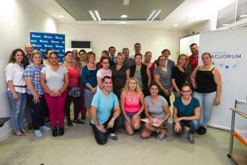 Foto de grupo con los participantes y los representantes de las organizaciones impulsoras del proyecto (Foto TA)
