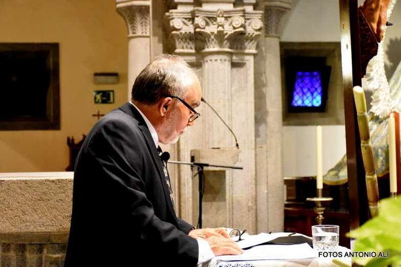 Pedro Galván en el momento de la lectura del pregón (Foto TA)