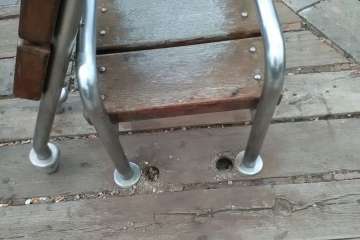 El vandalismo juvenil causa destrozos al mobiliario urbano de La Garita (Foto TA)