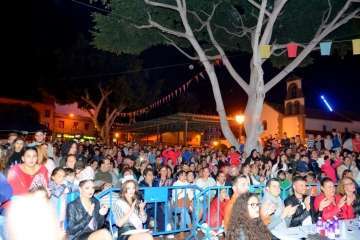 Drag Vulcano hace explosionar a Jinámar (Foto F.J. Santana)