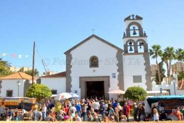 La Inmaculada Concepción enfervoriza a Jinámar (Foto Francisco Javier Santana)