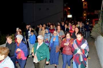 La Virgen de Fátima 'se empadrona' unos días en Lomo Magullo-Telde (Foto Francisco J. Santana)
