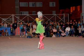 El Carnaval vuelve a brillar en Las Remudas con Los Diamantes (Foto Francisco Javier Santana)