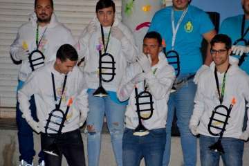 El Carnaval vuelve a brillar en Las Remudas con Los Diamantes (Foto Francisco Javier Santana)