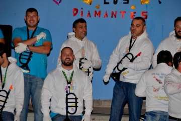El Carnaval vuelve a brillar en Las Remudas con Los Diamantes (Foto Francisco Javier Santana)
