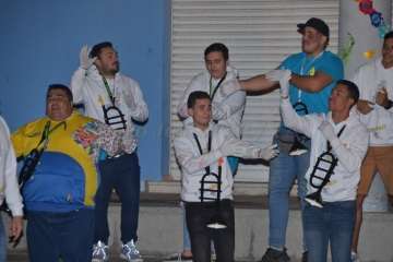 El Carnaval vuelve a brillar en Las Remudas con Los Diamantes (Foto Francisco Javier Santana)