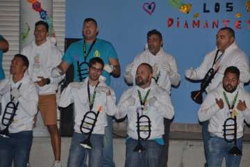 El Carnaval vuelve a brillar en Las Remudas con Los Diamantes (Foto Francisco Javier Santana)