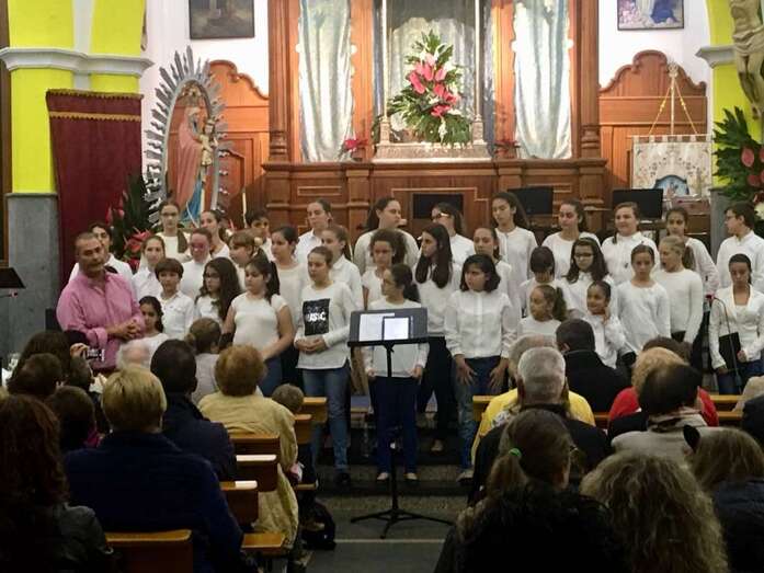 Momento del concierto del coro infantil Soront (Foto TA)