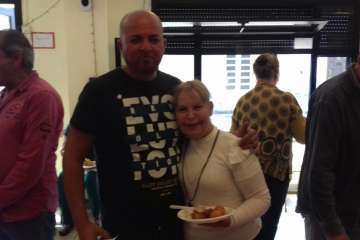 Brindis navideños del grupo de folclore del Centro de Mayores de Telde (Foto TA)