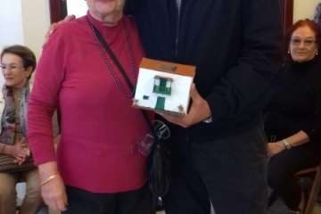 Brindis navideños del grupo de folclore del Centro de Mayores de Telde (Foto TA)