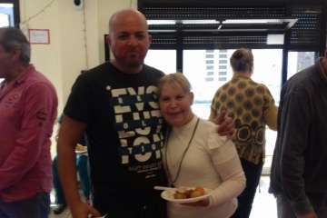 Brindis navideños del grupo de folclore del Centro de Mayores de Telde (Foto TA)