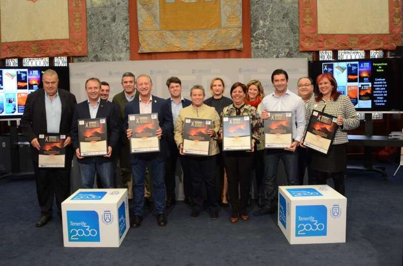 La concejala Saro Sosa recogió la distinción concedida a Telde (Foto TA)