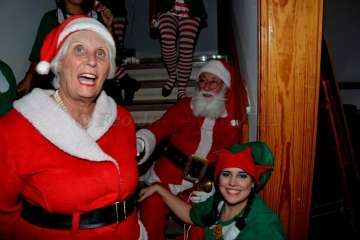 Papá Noel infunda alegría navideña a los más pequeños de Telde (Reportaje Francisco J. Santana)