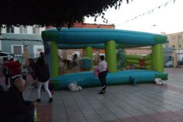 Papá Noel colma de alegría a los niños de Casas Nuevas-Telde (Foto TA)